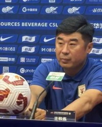 pg电子模拟器免费版-韩鹏谈年轻球员成长：20岁立足中超并不多，珍惜中乙实战机会