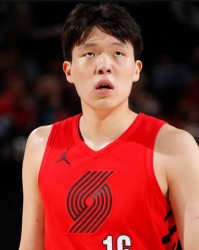 pg免费模拟器官网-美媒：杨瀚森亮眼特质没能带到NBA舞台 把他留在发展联盟是最优解