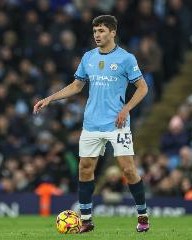 阿斯：胡萨诺夫回国受到了人们的欢迎，他已经成为国家的足球偶像